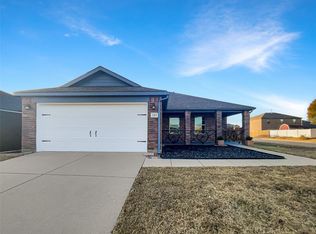 137 Meadow Ridge Dr, Anna, TX 75409