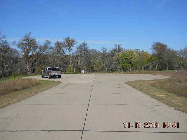 1st image of 1121 Hidden Oaks Dr