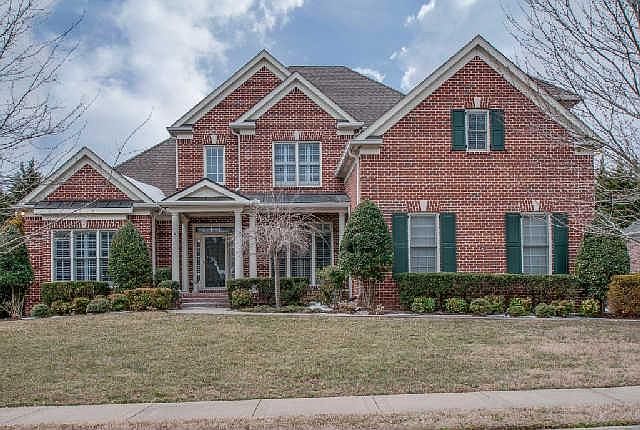 1st image of 586 Ploughmans Bend Dr