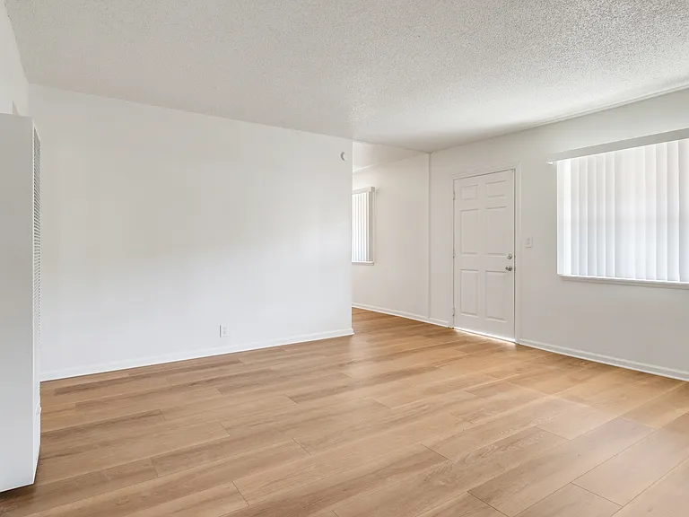 15800 Santa Ana Ave #1 — Photo 4