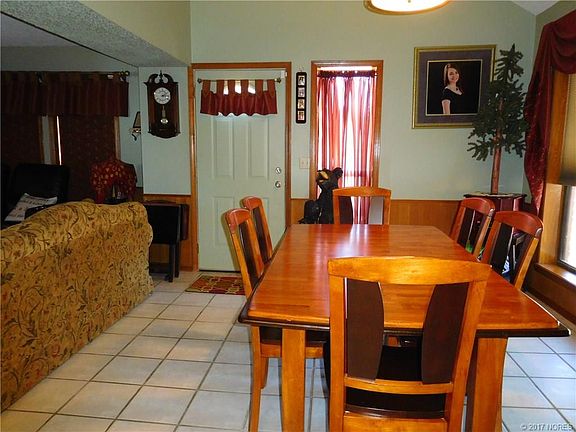5th image of 92 Emery Ln
