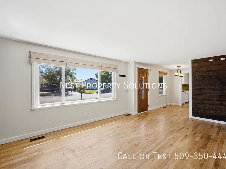 171 G St SE — Photo 6