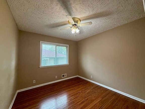 4th image of 4605 N 55th St