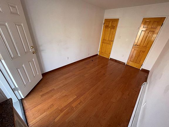 4th image of 1881 Shore Pkwy #2