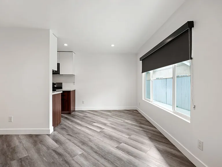 6307 Elgin Street Apartments — Photo 26