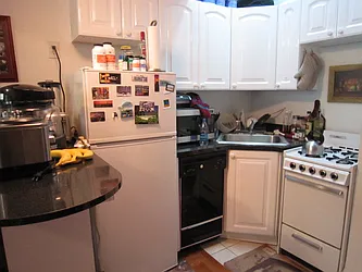 Rented by Apartments by Us