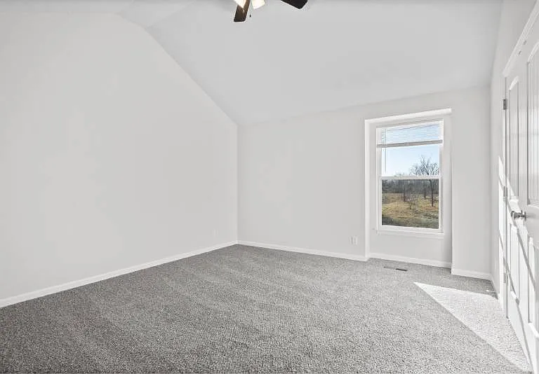Oak Woods Townhomes — Photo 39