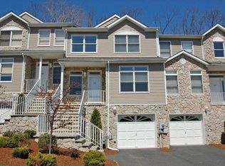 281 Summerhill Dr, Morris Plains, NJ 07950