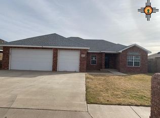 2517 Cobblestone Cir, Clovis, NM 88101