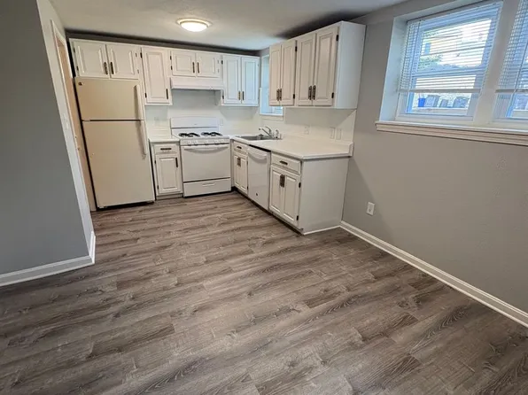 72 Cabot Street, 72 Cabot St Unit 2, Beverly, MA 01915