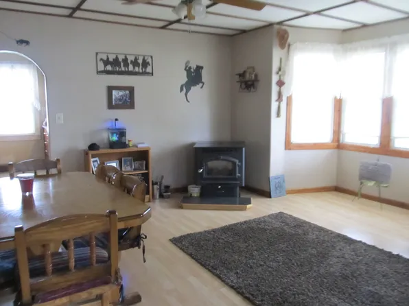 502 N 20th St, Ashland, NE 68003