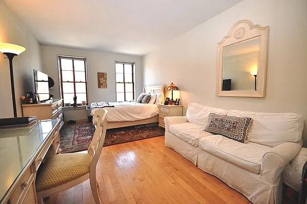 Rented by Corcoran | media 24