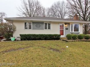 341 Bernard Dr, Buffalo Grove, IL 60089