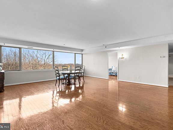 3rd image of 5450 Whitley Park Ter APT 902
