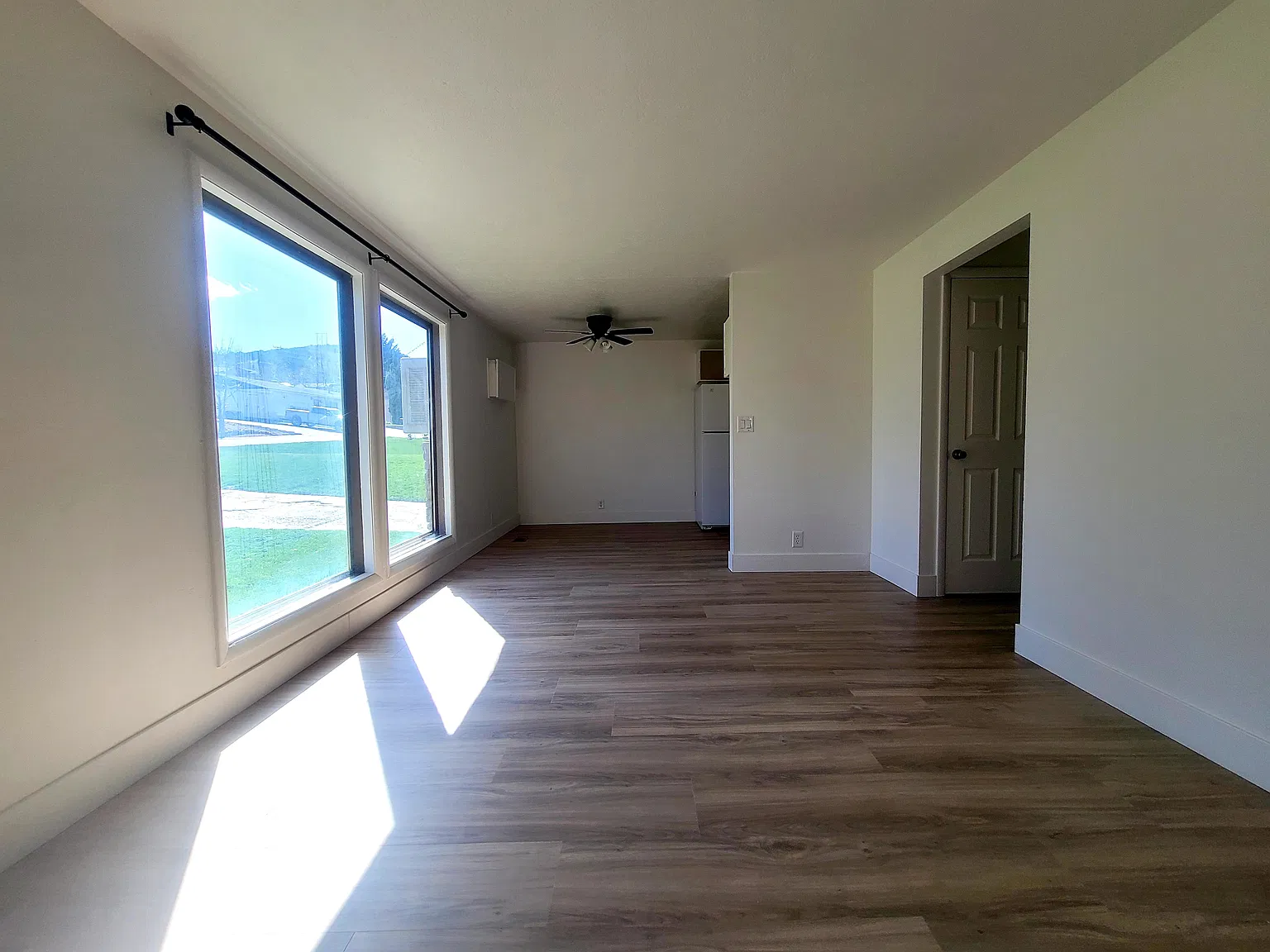 2 bed, 740 sqft, $1,350 — Photo 1