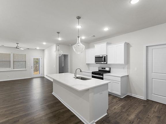 7th image of this home