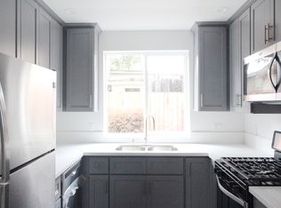 817 N Harvard Blvd #2, Los Angeles, CA 90029