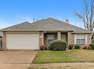 3621 Cotton Creek Ln, Fort Worth, TX 76123
