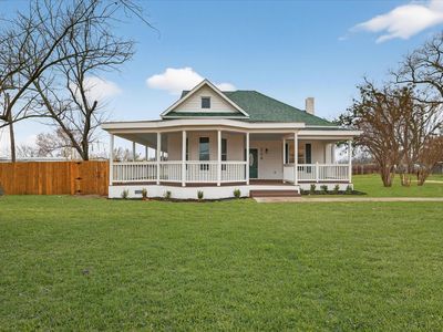 208 S Main St, Collinsville, TX, 76233