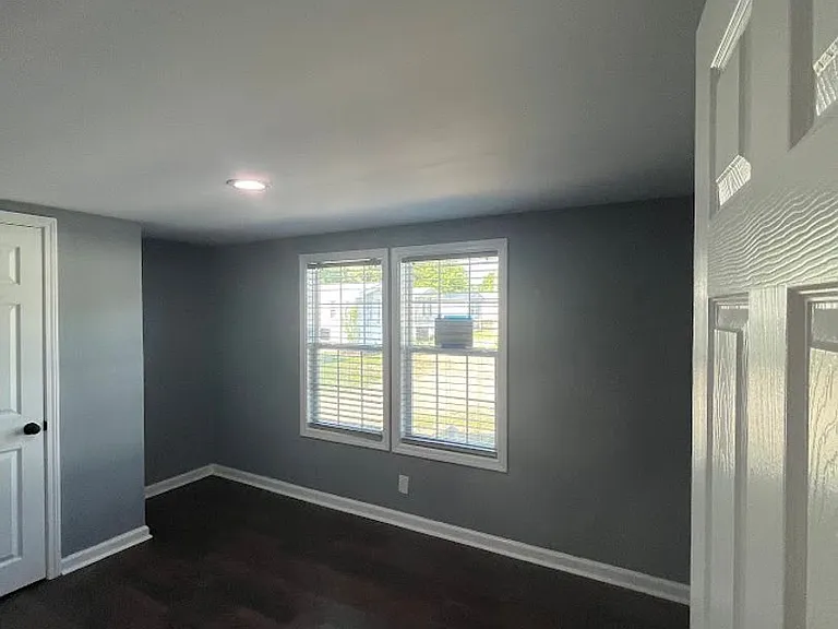 5613 Hardwick Ln — Photo 9