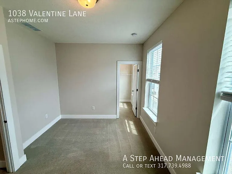 1038 Valentine Ln — Photo 17