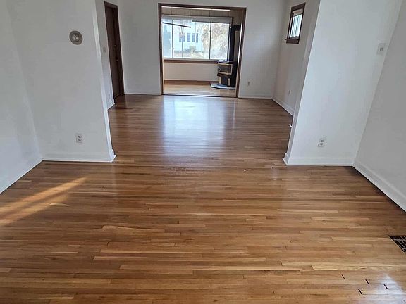 2nd image of 3216 E 25th St Unit 1