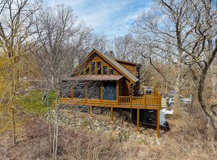 N8370 Zimmerman Rd, East troy, WI 53120