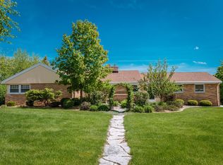 17740 Alta Louise Pkwy, Brookfield, WI 53045