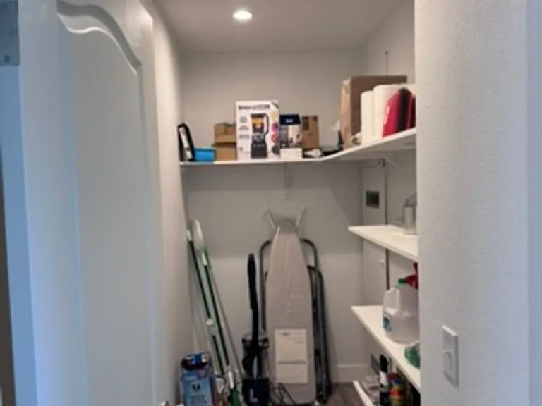 43 Larkspur Ln — Photo 6