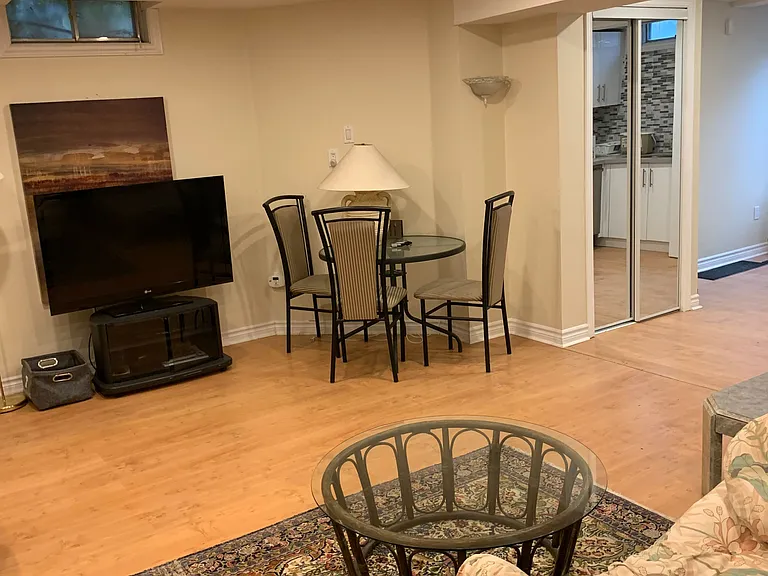 72 Calderbridge Cres #BASEMENT — Photo 2
