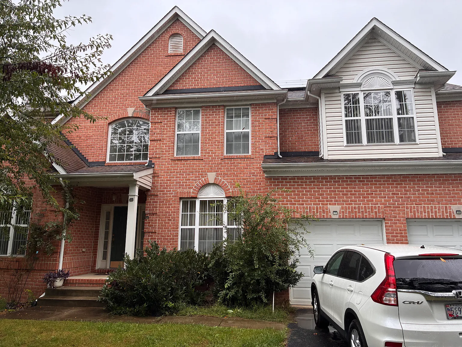 2 bed, $2,000 — Photo 1