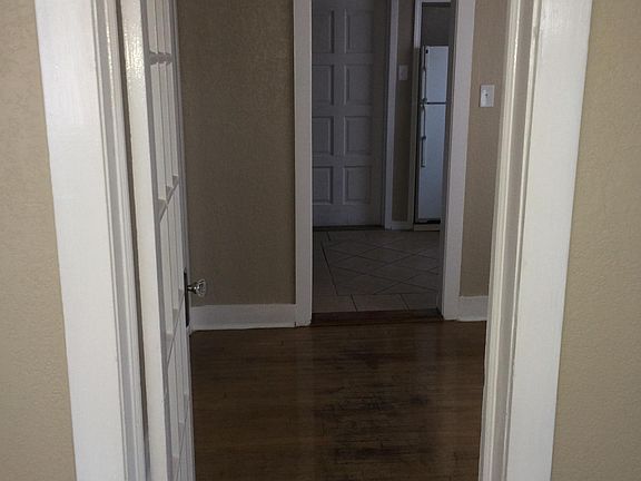 5th image of 135 W Carson St #1