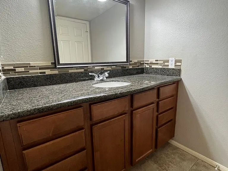1455 E Katie Ave #C28 — Photo 17