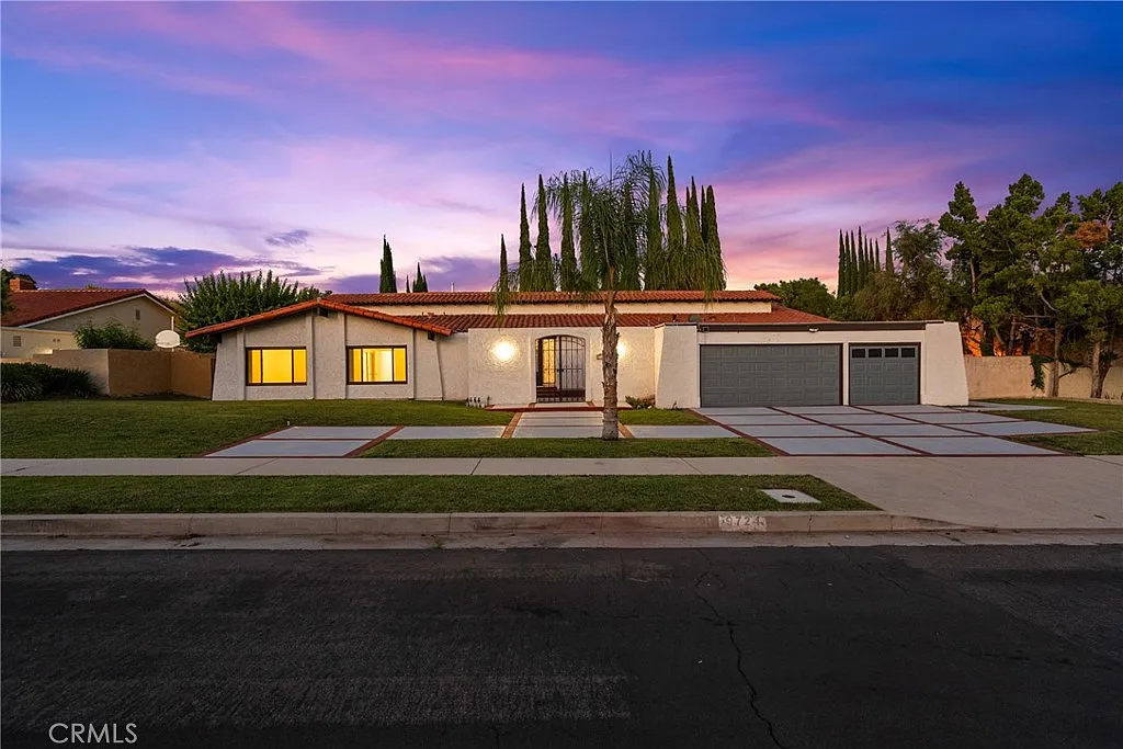 6 bed, 3876 sqft, $9,000 — Photo 2