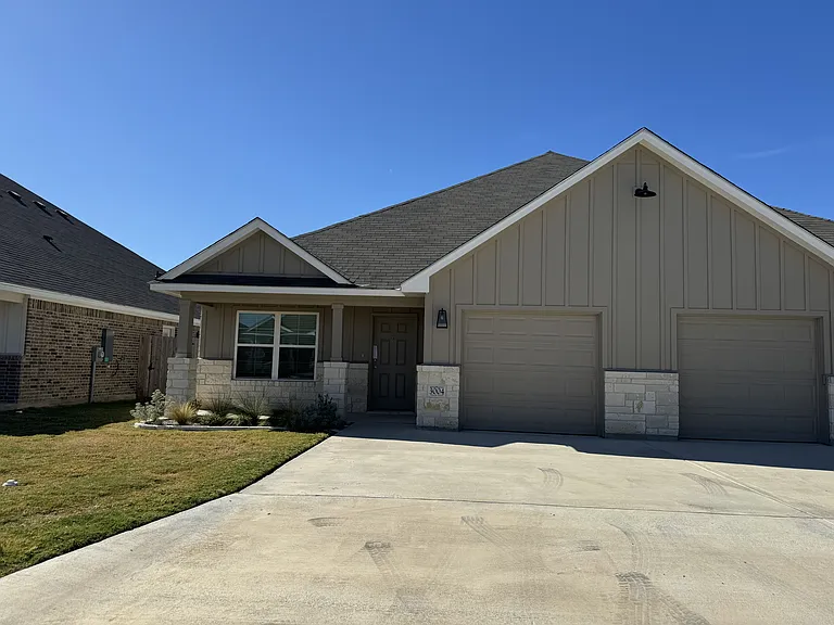 3004 Wasilla Dr — Photo 1