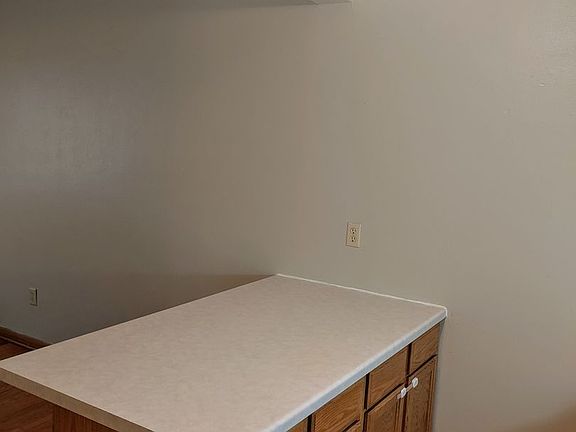 3rd image of 1112 E Knapp St APT 3