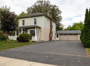 21 McCall St, Norfolk County, ON N3Y2C5