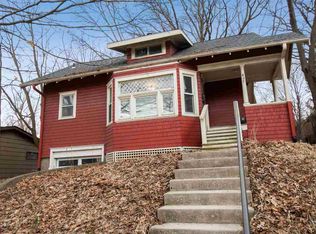 827 N Dodge St, Iowa City, IA 52245