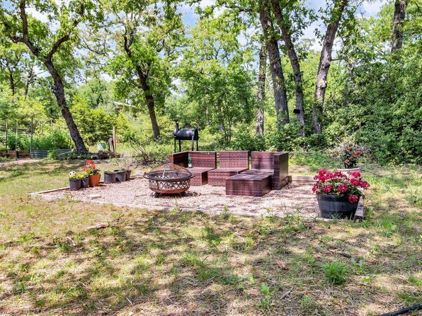 130 Peace Haven Ln, Bastrop, TX 78602