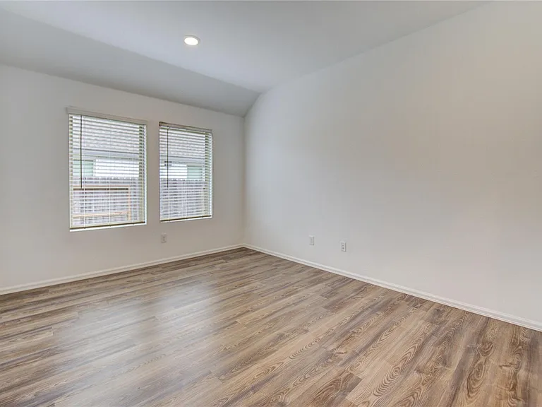 2554 Olivine Stone Dr — Photo 12