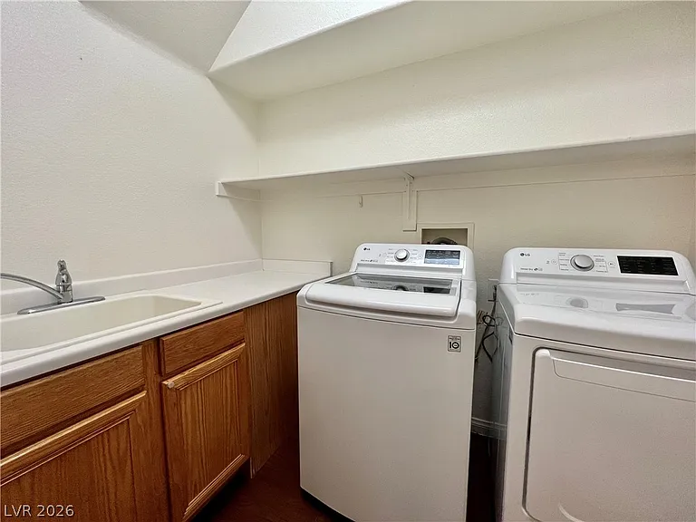 9884 Mount Madera St — Photo 16