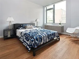 Sold by Avenue Sotheby's International Realty