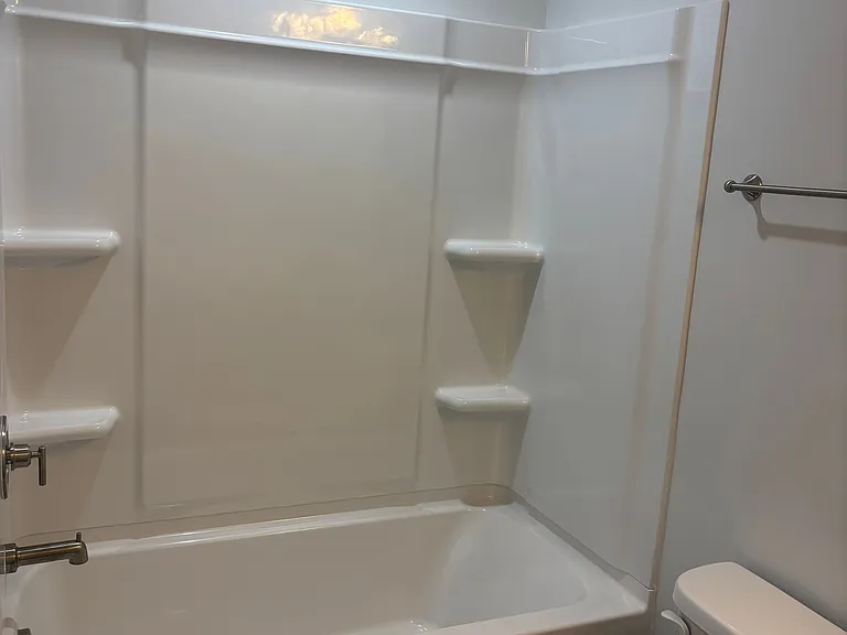 Shared bathroom for rooms #1 and #2