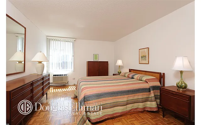 Sold by Douglas Elliman | media 19