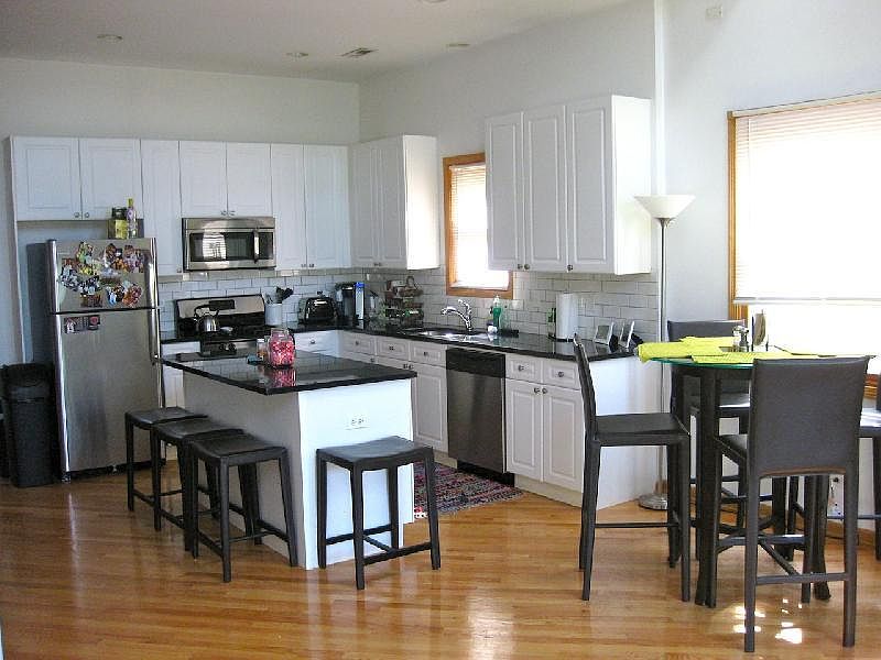 1st image of 2715 N Wayne Ave #33-Y