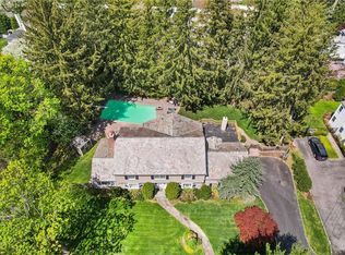 8 Paddington Cir, Bronxville, NY 10708