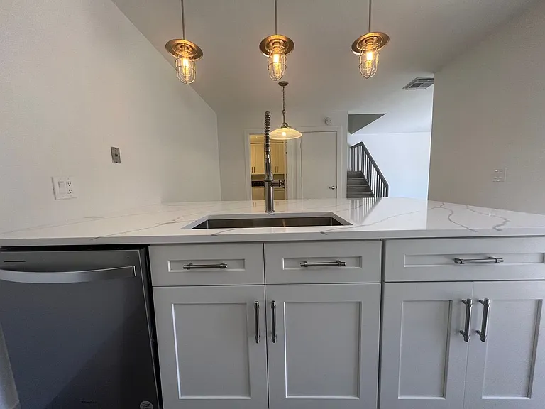 5714 57th Way — Photo 9