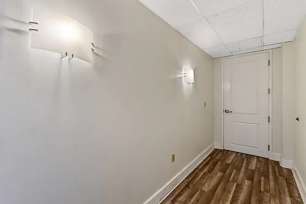 333 S Salina St #1 — Photo 1