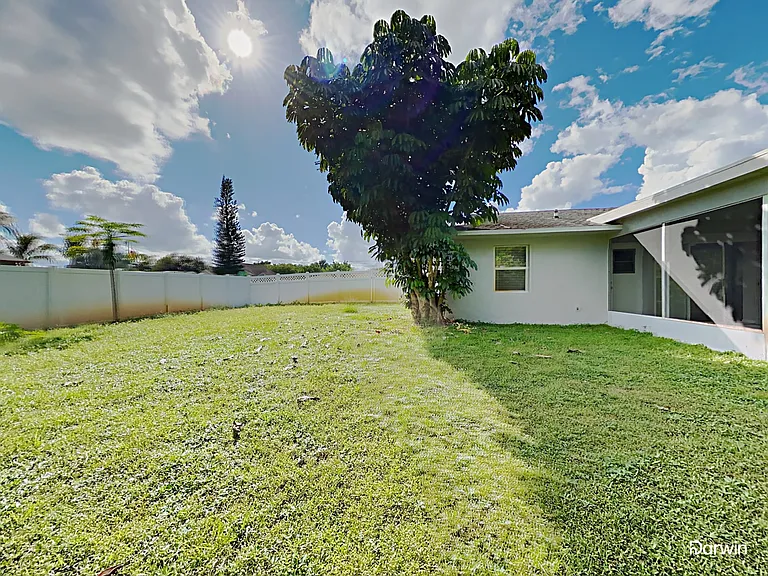 4215 SW Jarmer Rd — Photo 17