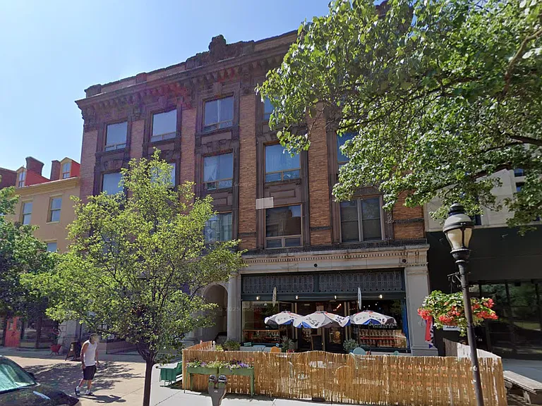 37 W Market St #2B — Photo 7